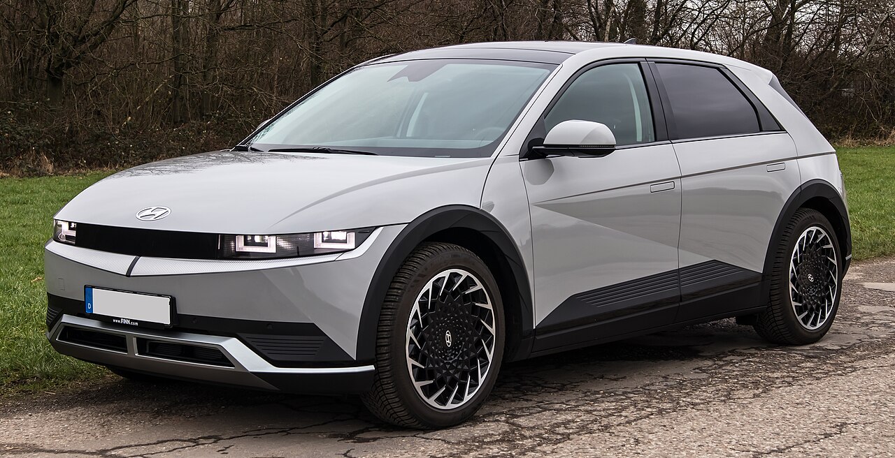 Hyundai Ioniq 5 vs Tesla Model Y: The Clear Real-World Range Comparison
