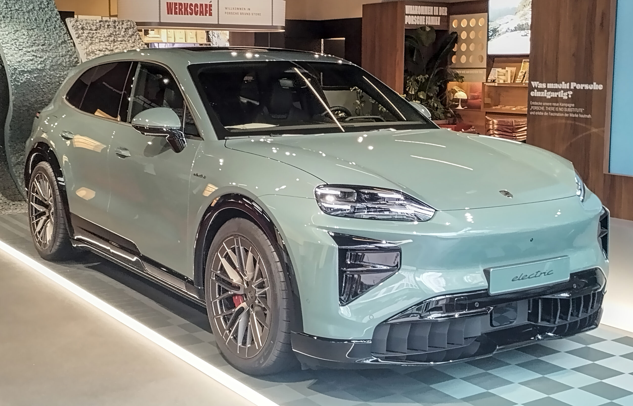 Porsche Cayenne Electric: The Best Proven Luxury EV Experience