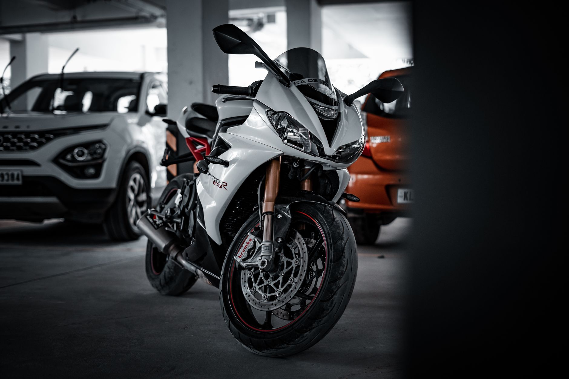 Triumph Daytona 660 Launch: Best Features and Price Revealed